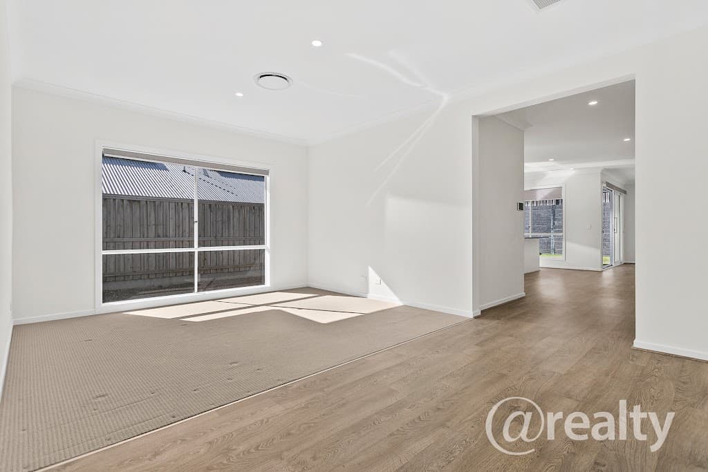 64 Taunton Circuit, Upper Kedron, QLD, 4055, Upper Kedron - Thumbnail 2