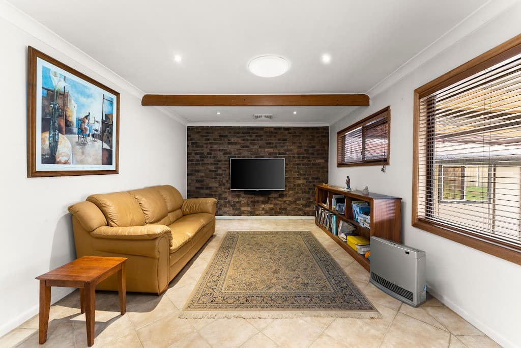 2 Menin Place, Milperra, NSW, 2214, Milperra - Thumbnail 3