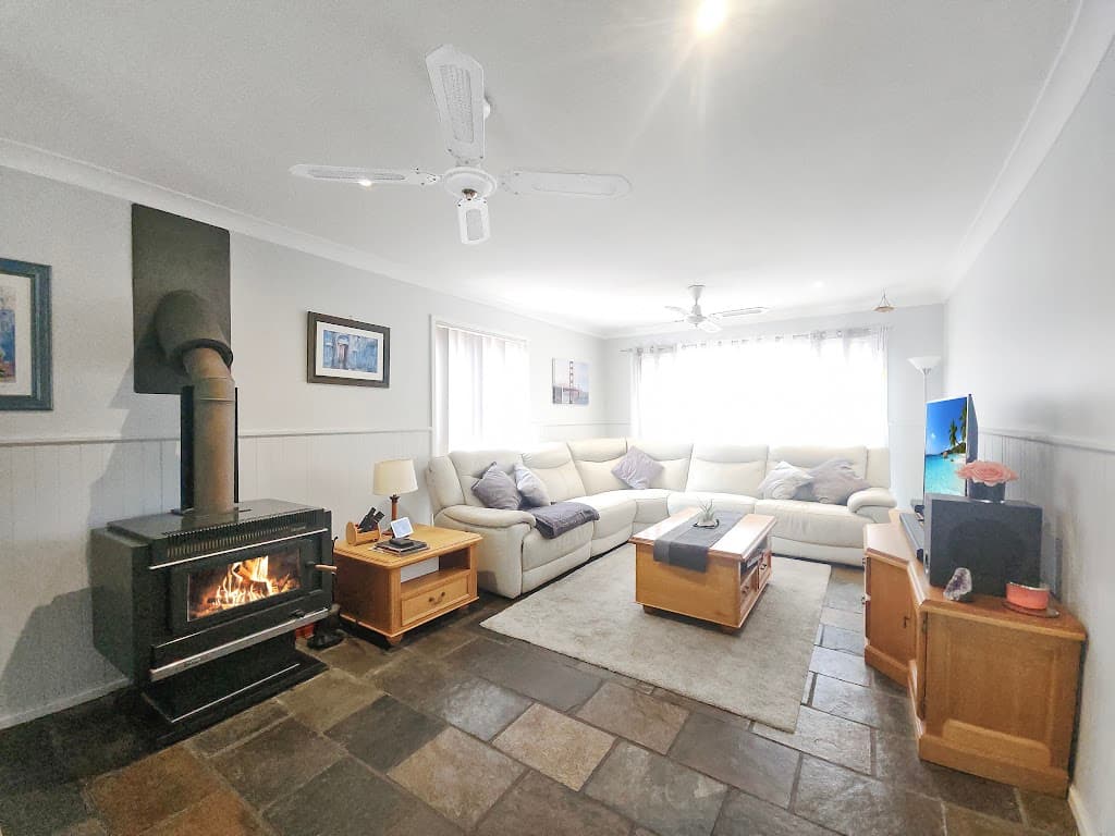 7 Falklands Avenue, Bossley Park, NSW, 2176, Bossley Park - Thumbnail 3
