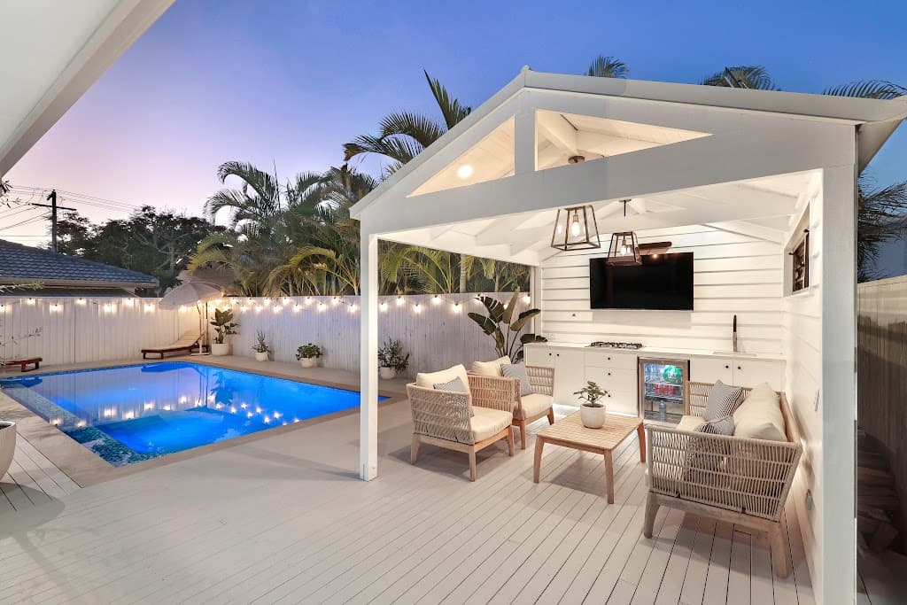 21 Swallow Avenue, Paradise Point, QLD, 4216, Paradise Point - Thumbnail 3