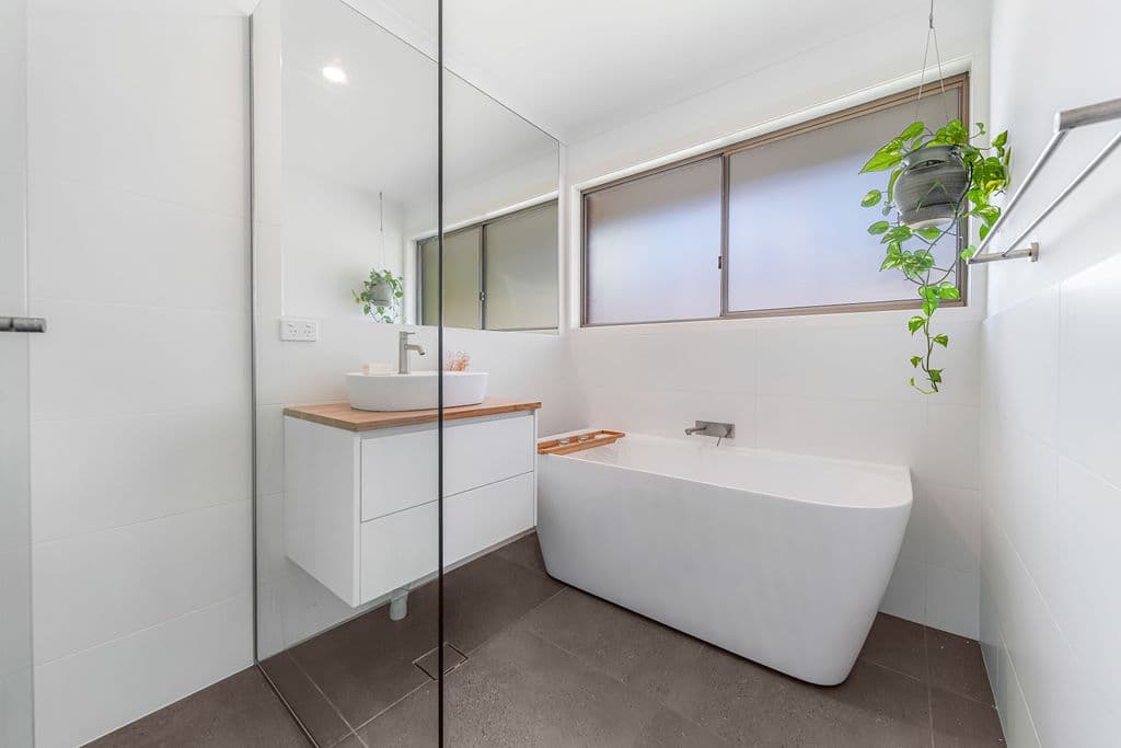 18 Raintree Drive, Tewantin, QLD, 4565, Tewantin - Thumbnail 8