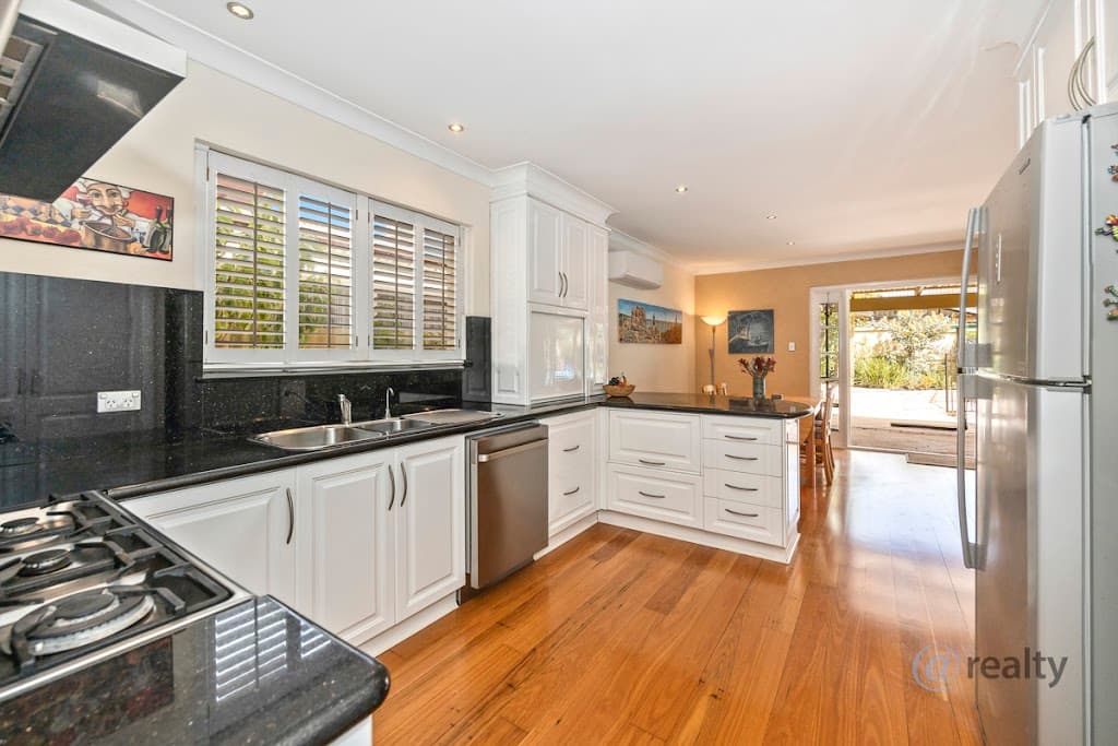 48 Nicholls Crescent, Bull Creek, WA, 6149, Bull Creek - Thumbnail 4