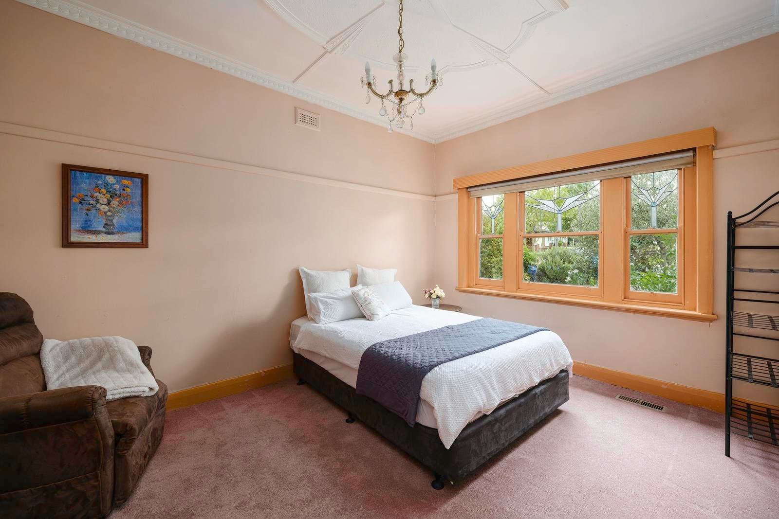 98 Darebin Road, Northcote VIC 3070, Northcote - Thumbnail 2