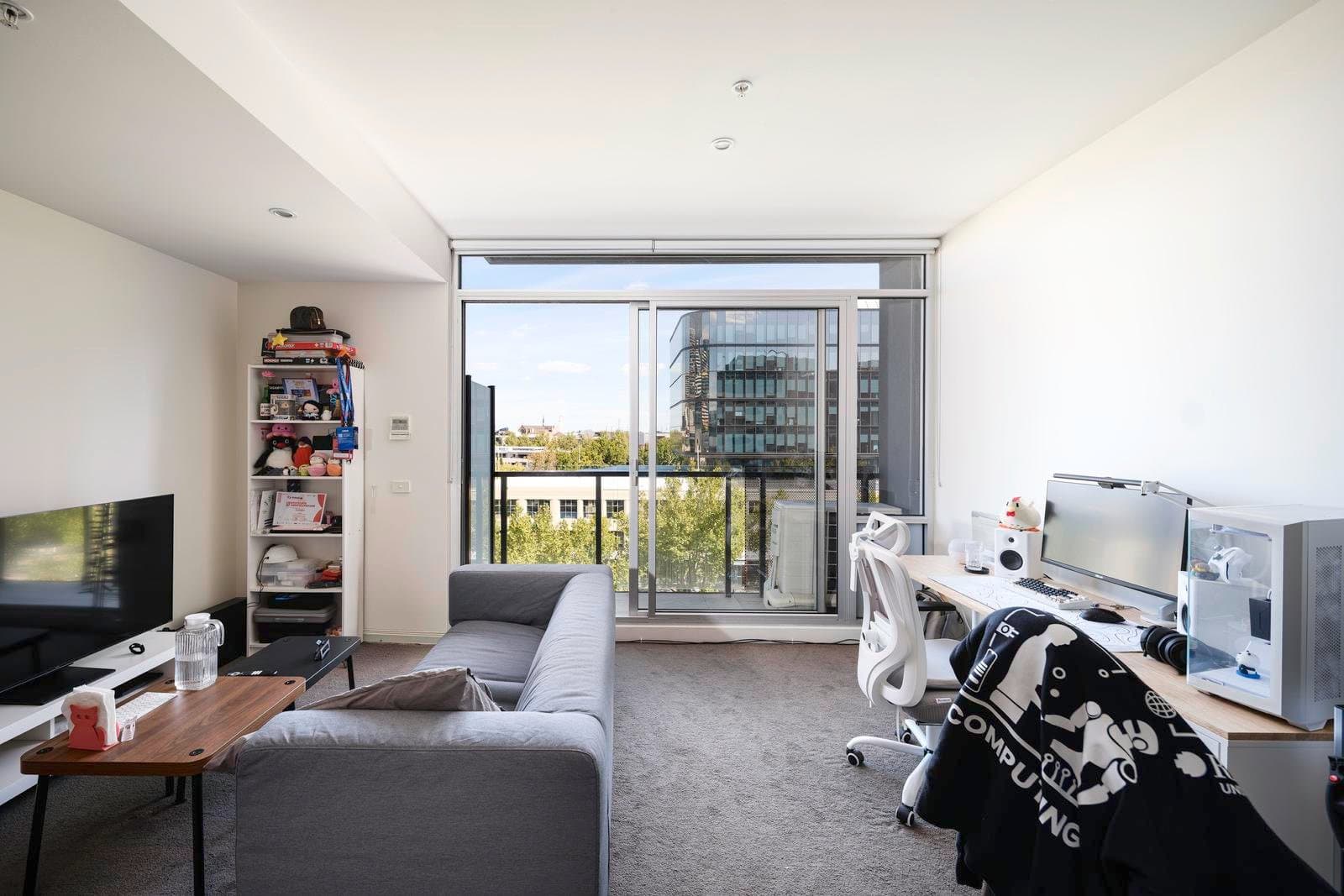 505/95 Berkeley Street, Melbourne VIC 3000, Melbourne - Thumbnail 2