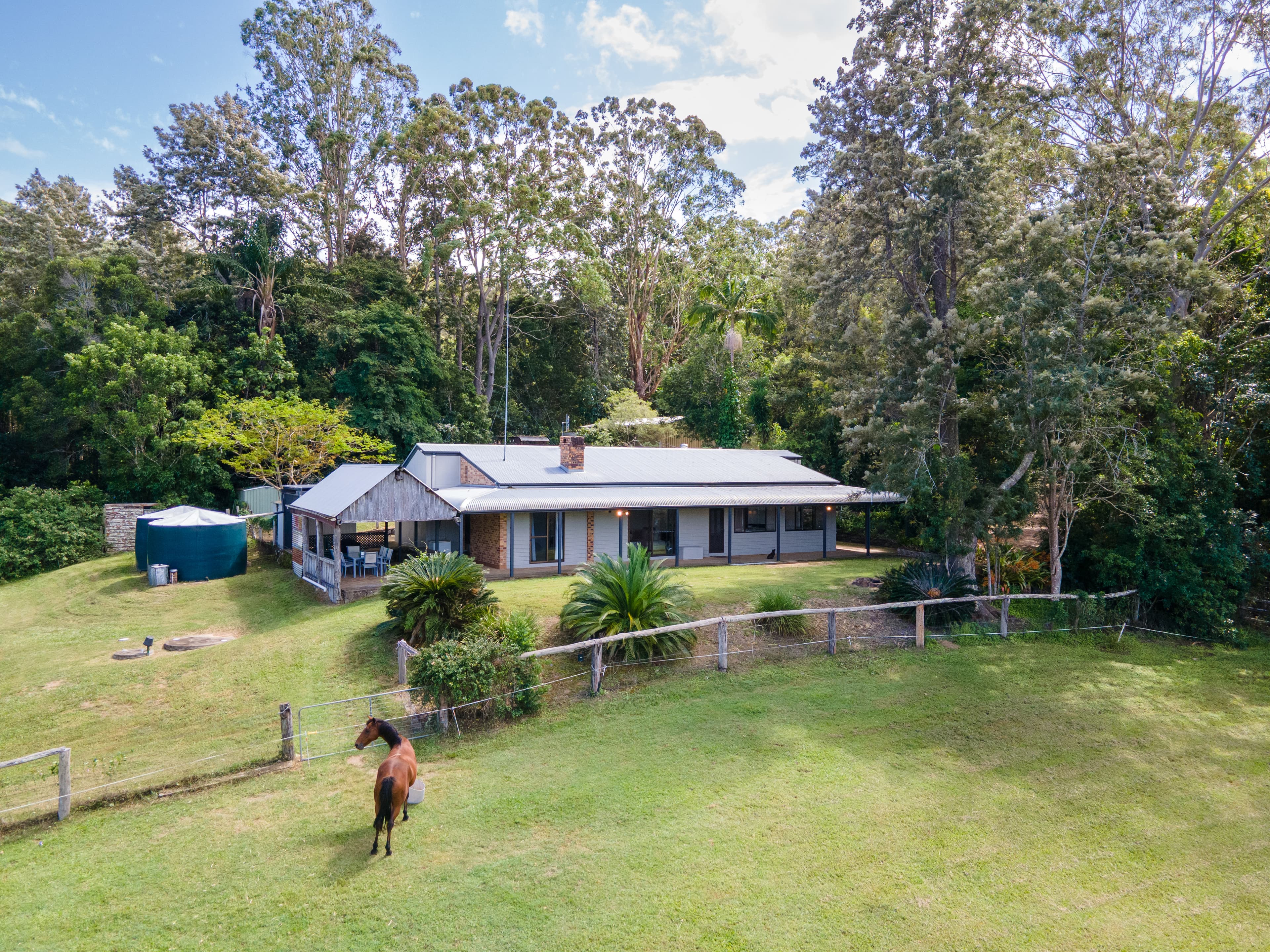 10.8-Acres in Noosa Hinterland: Private, Picturesque, & Horse-Friendly, Ridgewood - Thumbnail 3