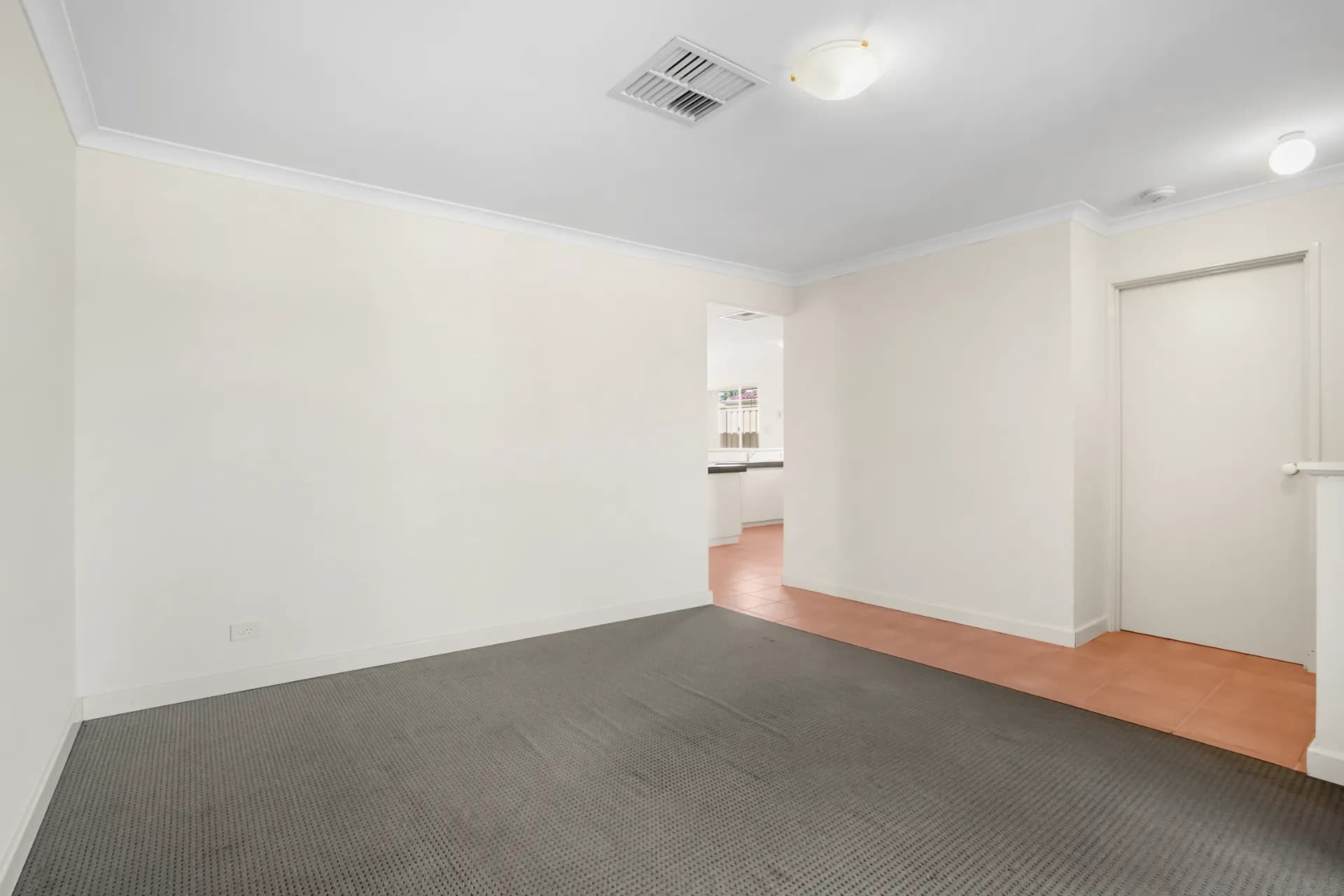 13 Amber Court, Warnbro, WA, Warnbro - Thumbnail 3