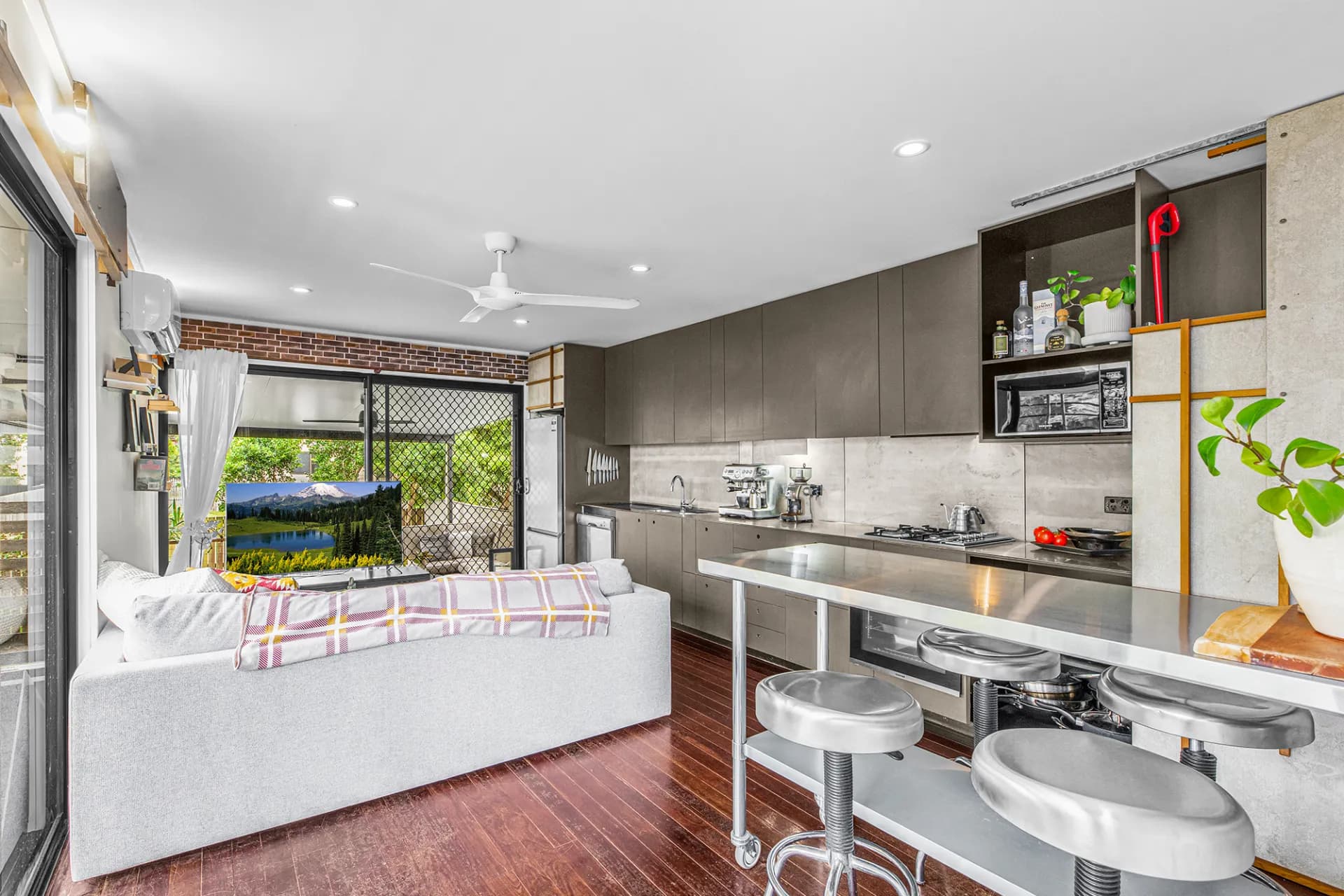 2/7 Withington  Street, East Brisbane, QLD, East Brisbane - Image 1