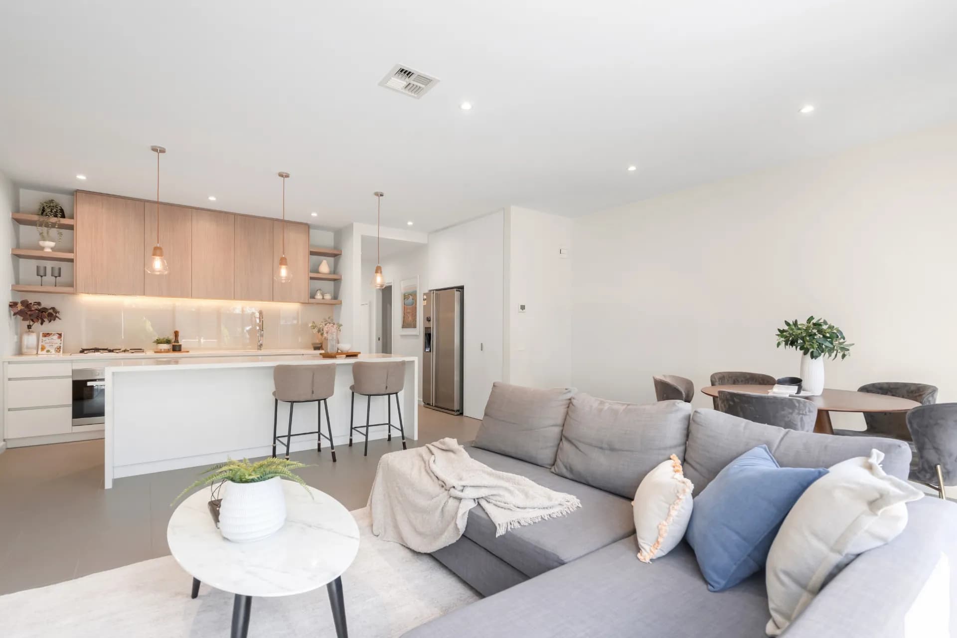 74 Stables Circuit, Doncaster, VIC, Doncaster - Thumbnail 2