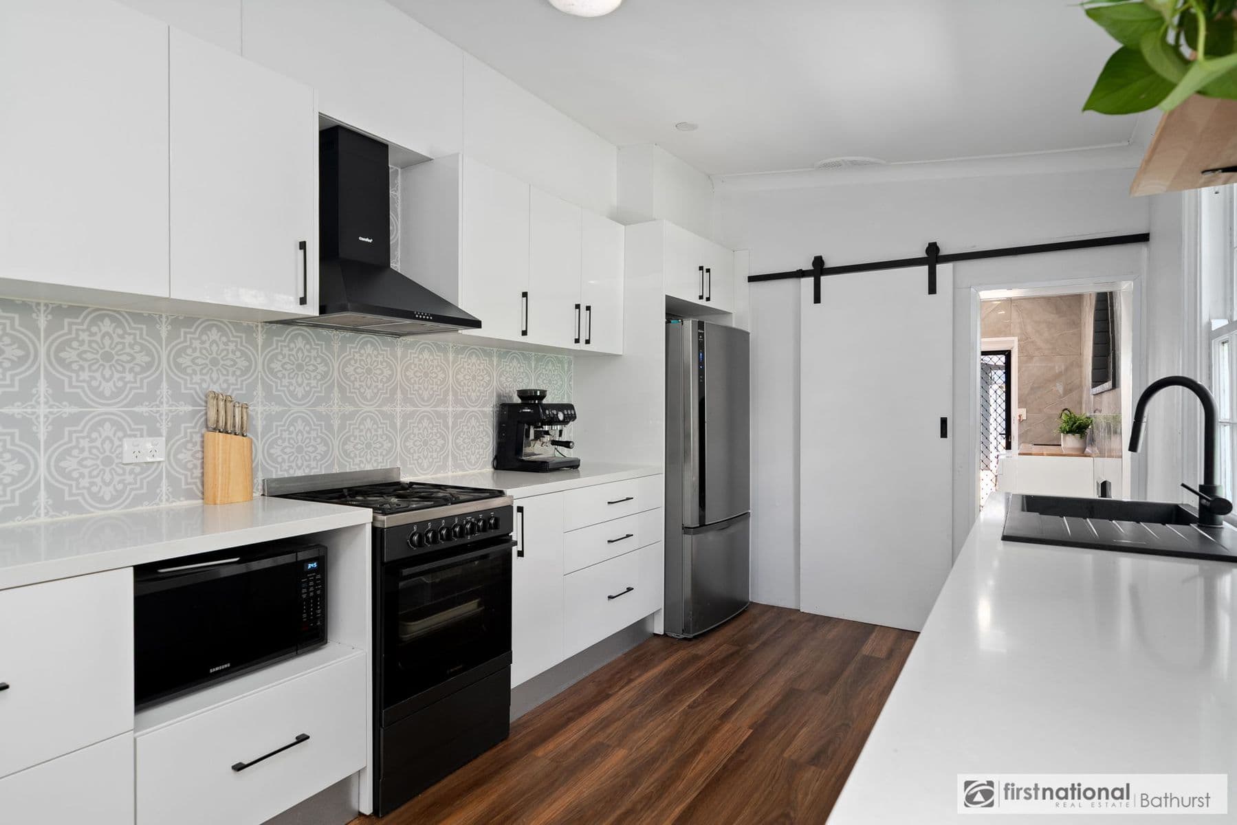 54 Seymour Street, Bathurst NSW 2795, Bathurst - Thumbnail 2
