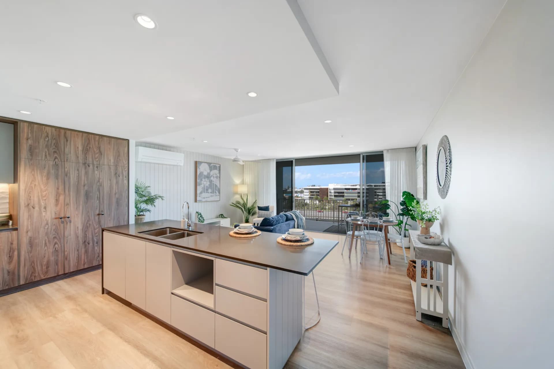 6607/6 Emporio  Place, Maroochydore, QLD, Maroochydore - Thumbnail 2
