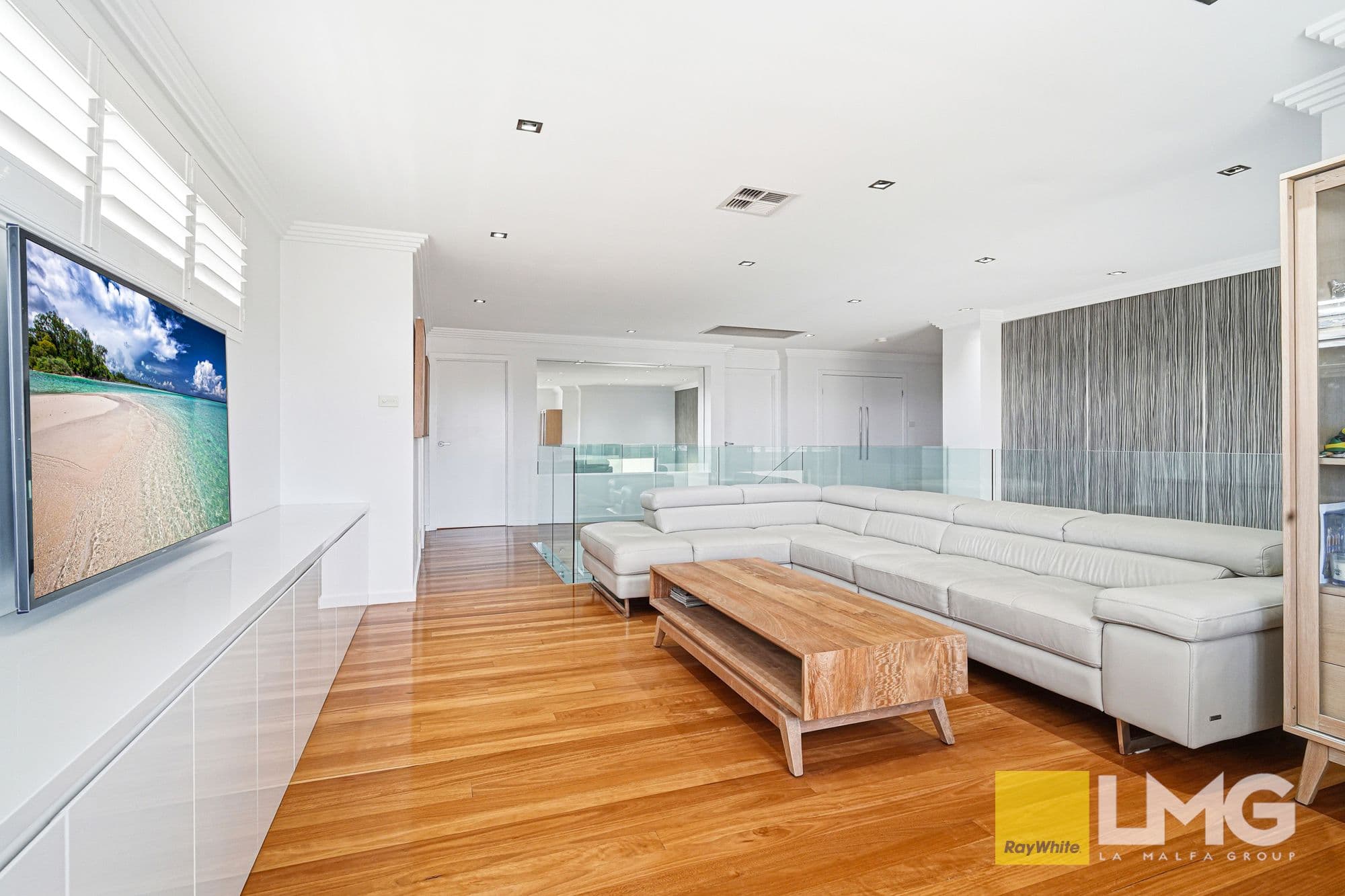 8 Clover Avenue, Casula NSW 2170, Casula - Thumbnail 4