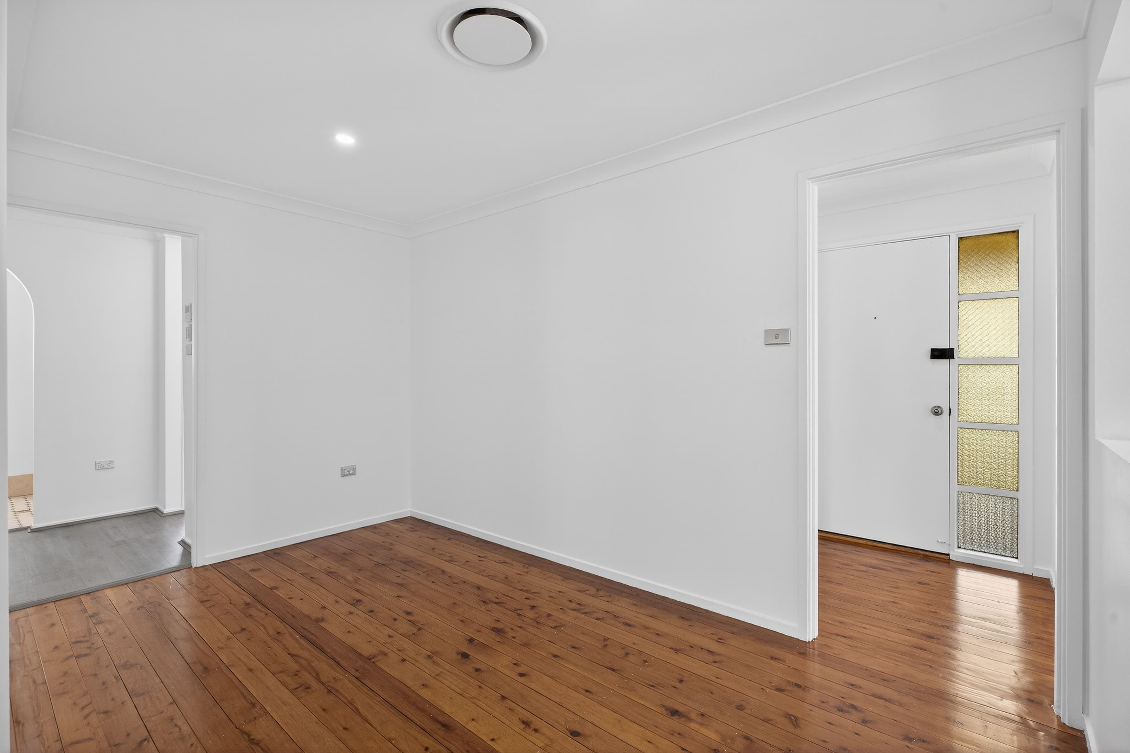 35 Hopping Road, Ingleburn NSW 2565, Ingleburn - Thumbnail 5