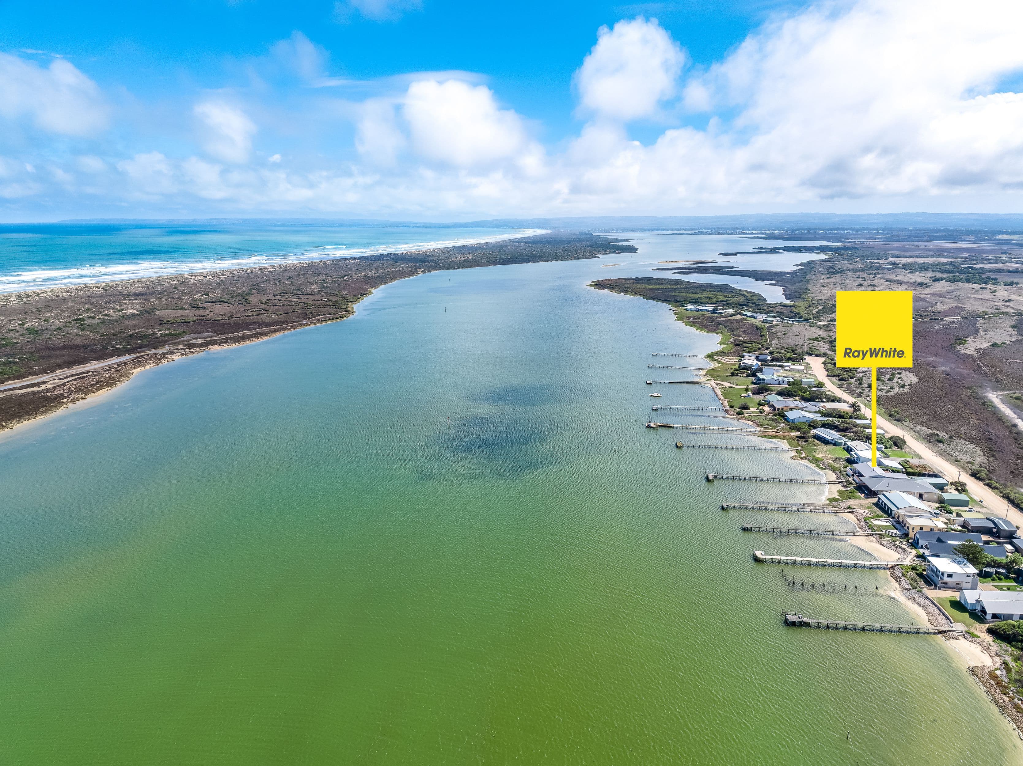 35 GOOLWA CHANNEL Drive, Hindmarsh Island SA 5214, Hindmarsh Island - Thumbnail 3