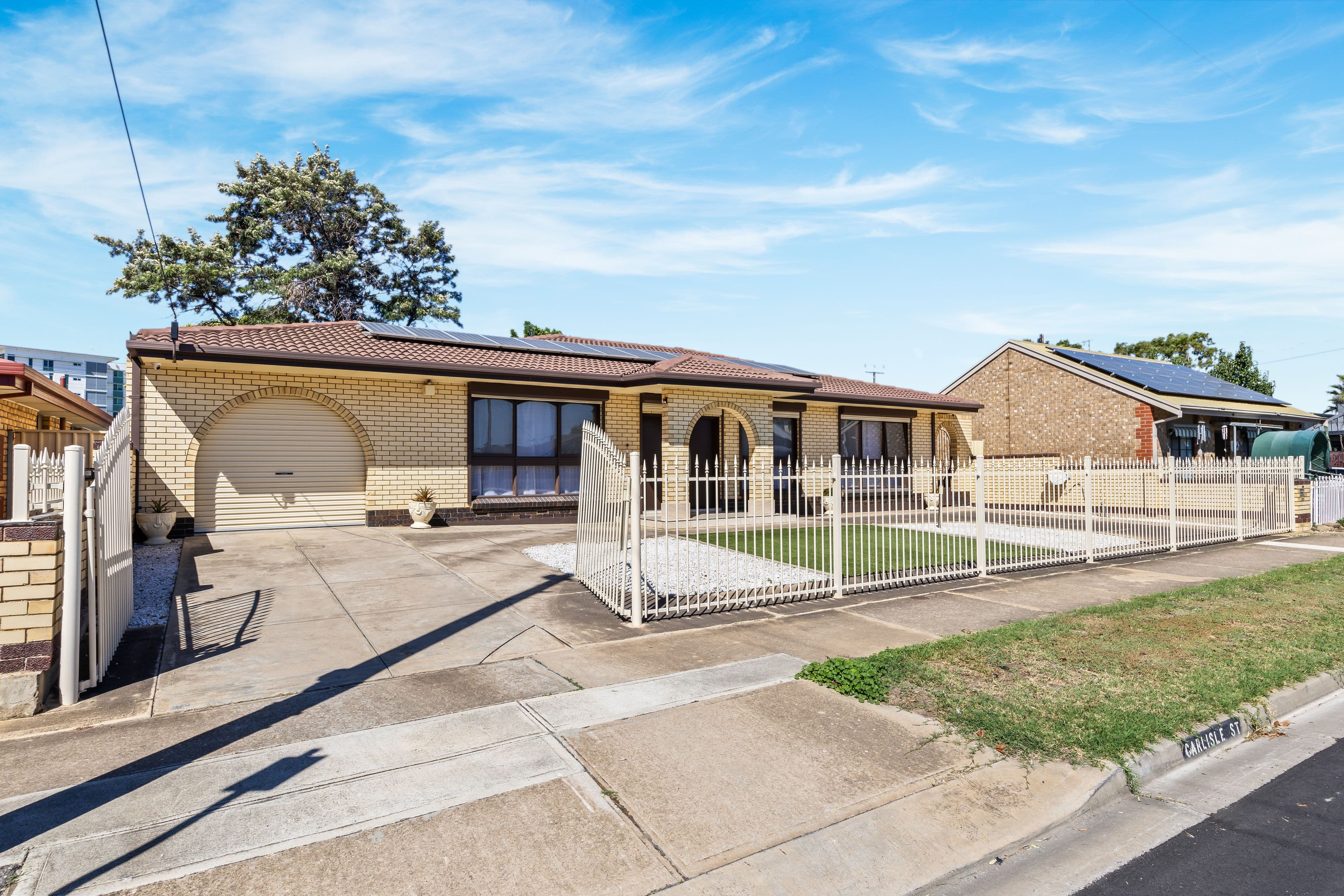 132 Carlisle Street, Glanville SA 5015, Glanville - Thumbnail 2