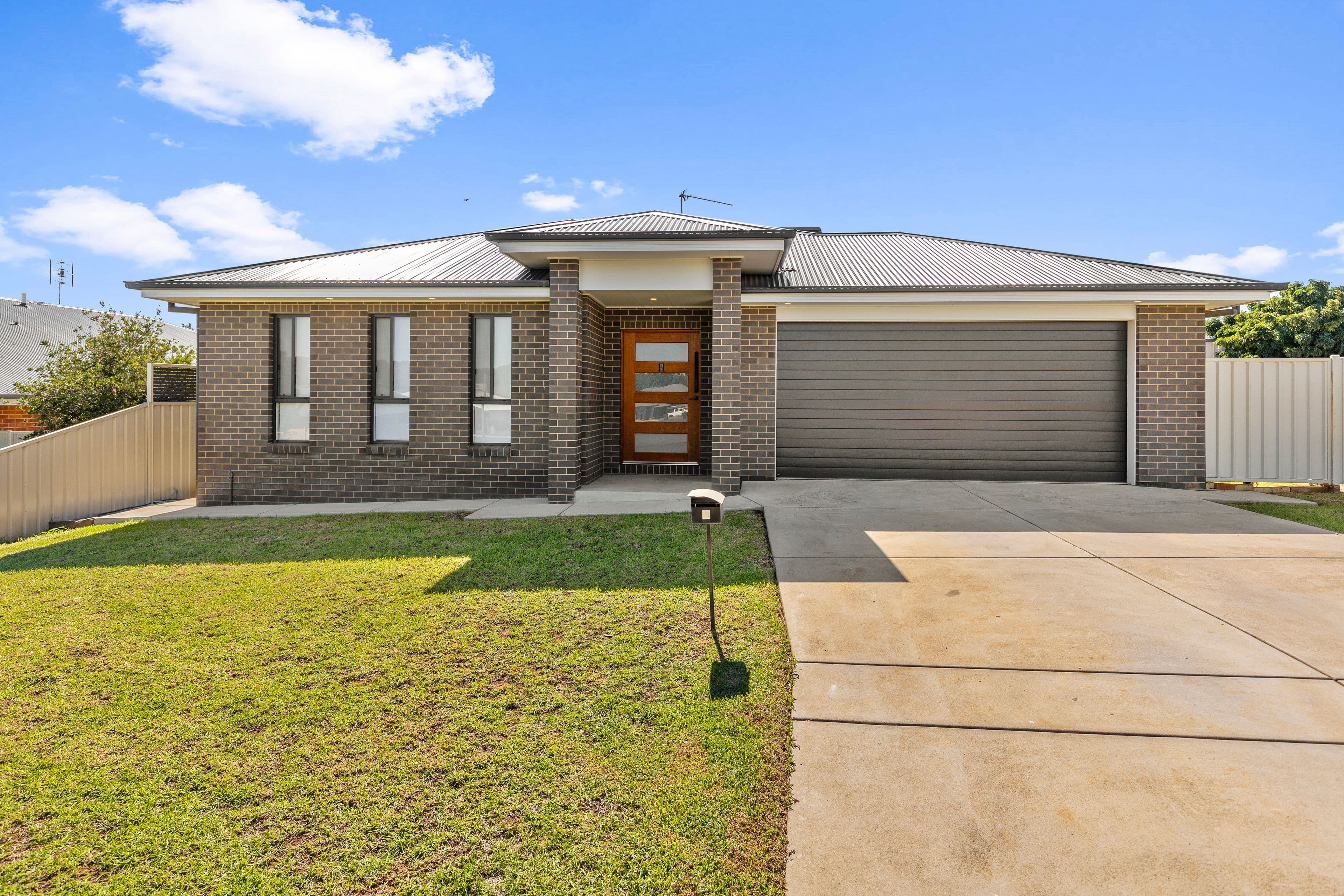 7 Hayes Crescent, Junee NSW 2663, Junee - Image 1