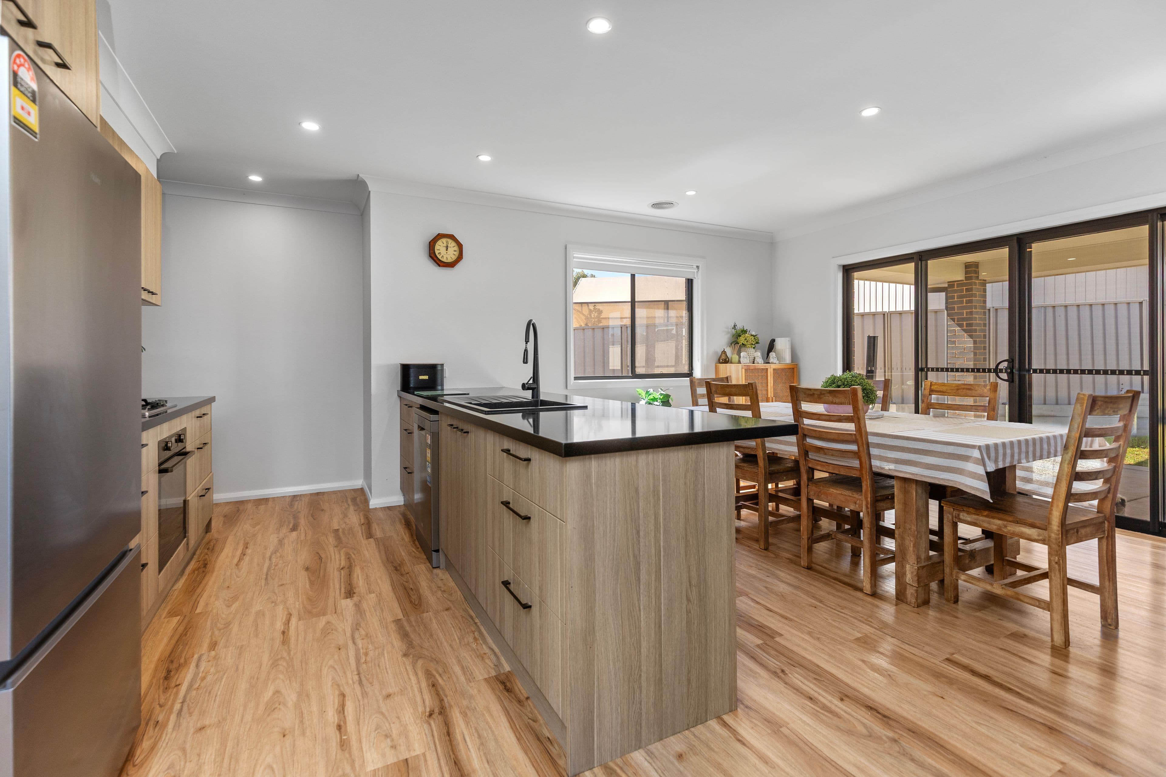 7 Hayes Crescent, Junee NSW 2663, Junee - Thumbnail 4