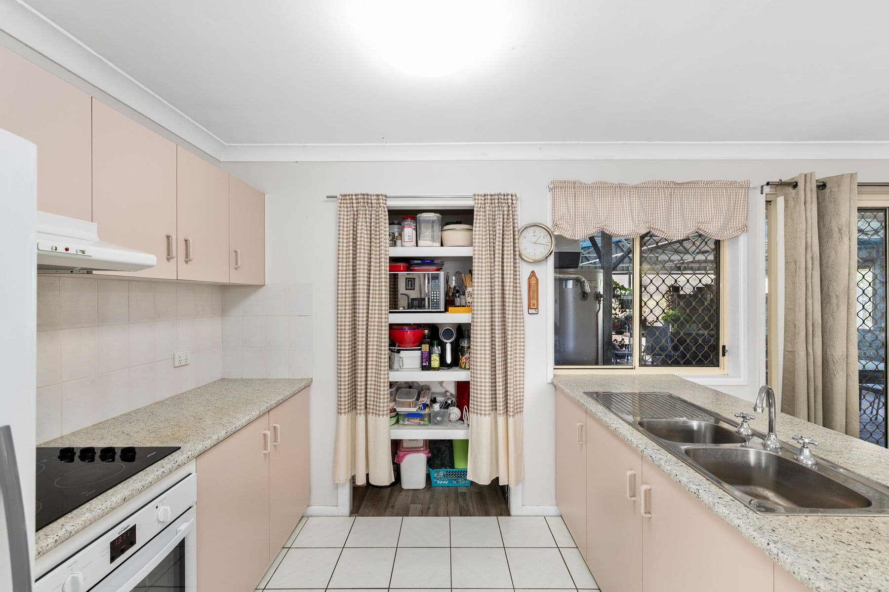 3 Keith Mitchell Drive, Rosenthal Heights - Thumbnail 8