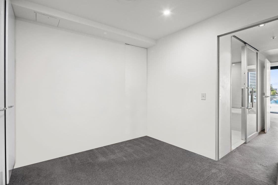2052/9 Ferny Avenue, Surfers Paradise, QLD 4217, Surfers Paradise - Thumbnail 6
