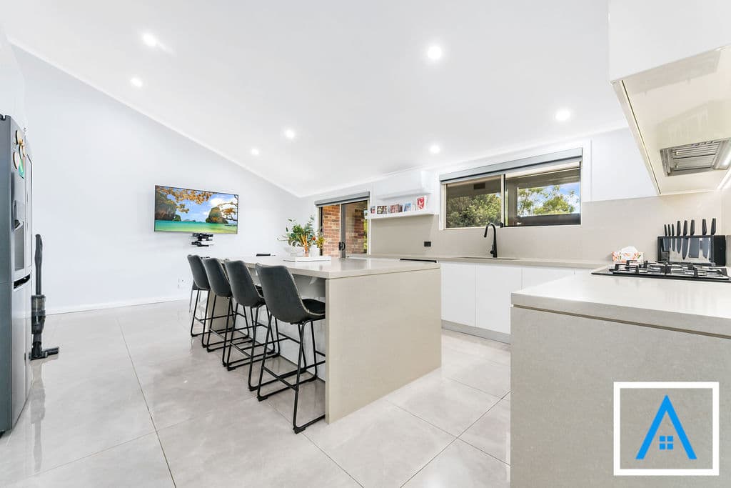 2 Nile Place, Kearns, NSW, 2558, Kearns - Thumbnail 4