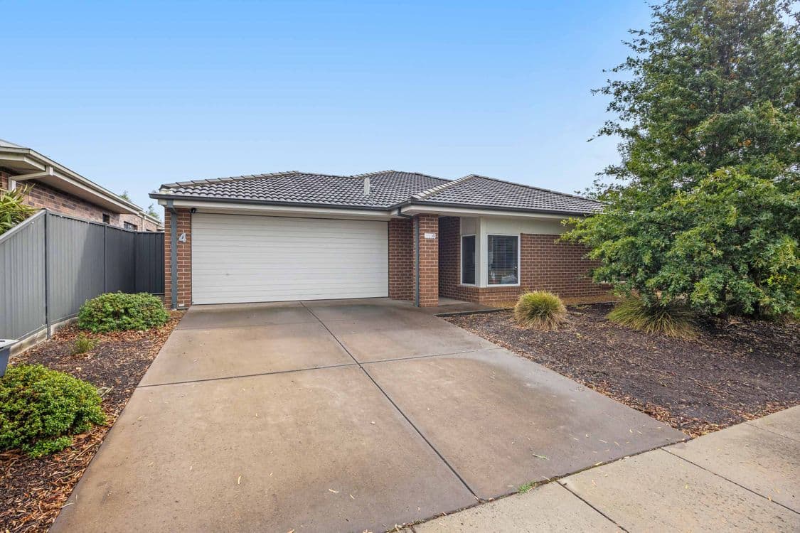 4 Evans Park Drive, ARARAT, VIC 3377, Ararat - Image 1