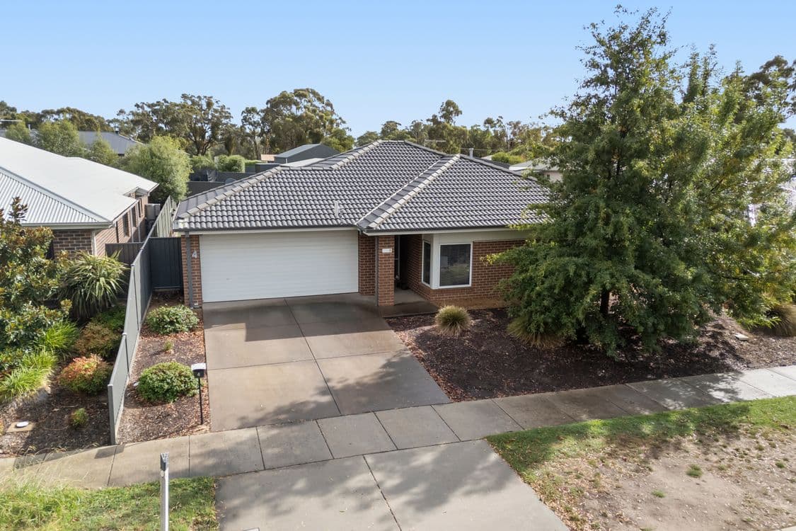 4 Evans Park Drive, ARARAT, VIC 3377, Ararat - Thumbnail 2
