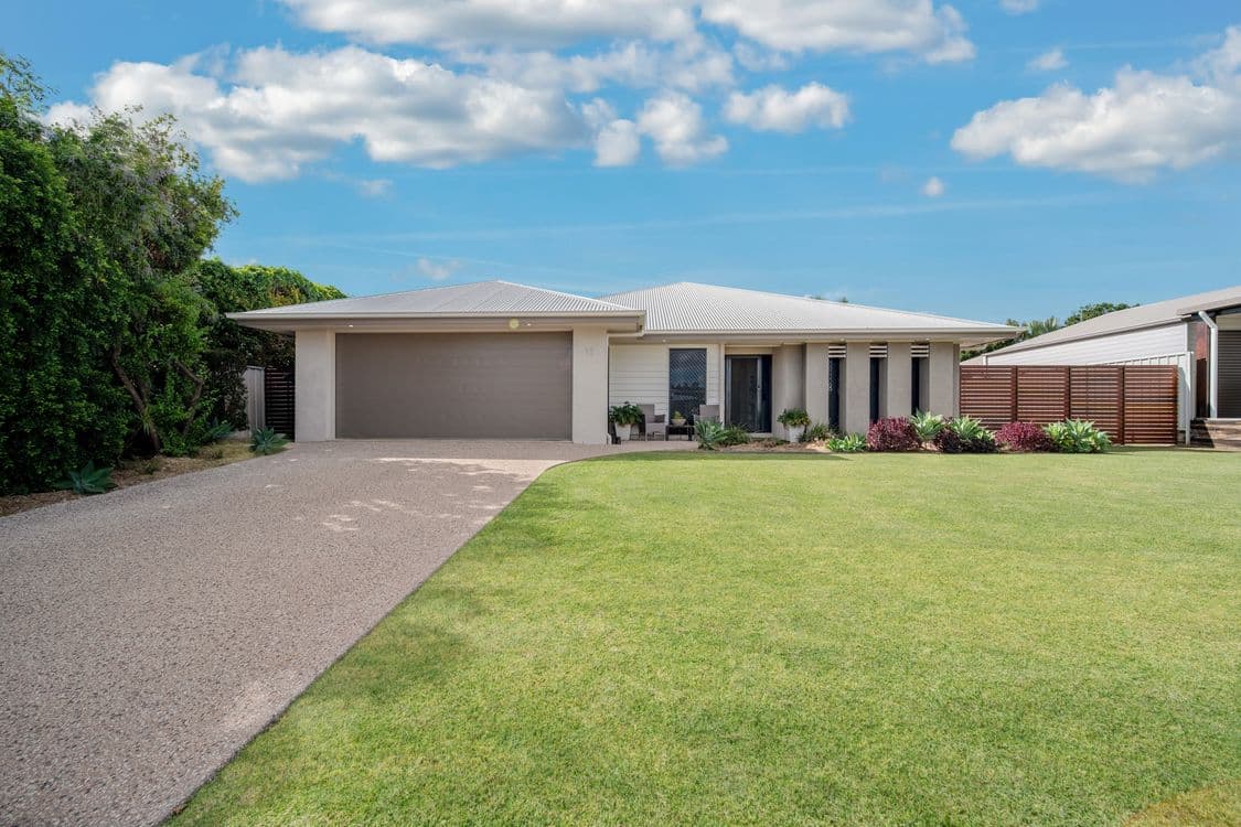 11 Coldstream Street, EMERALD QLD 4720, Emerald - Thumbnail 3