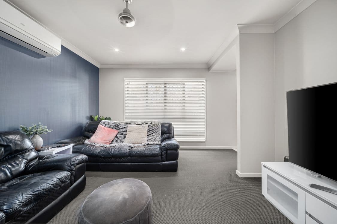 11 Coldstream Street, EMERALD QLD 4720, Emerald - Thumbnail 6