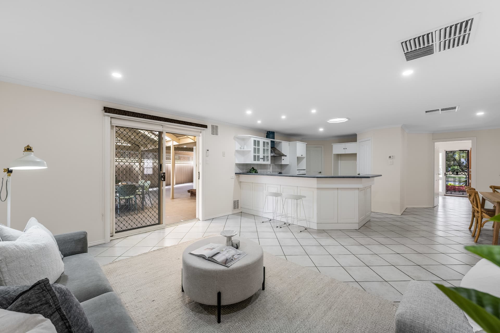 15 Mitchinson Grove, Pooraka - Thumbnail 8