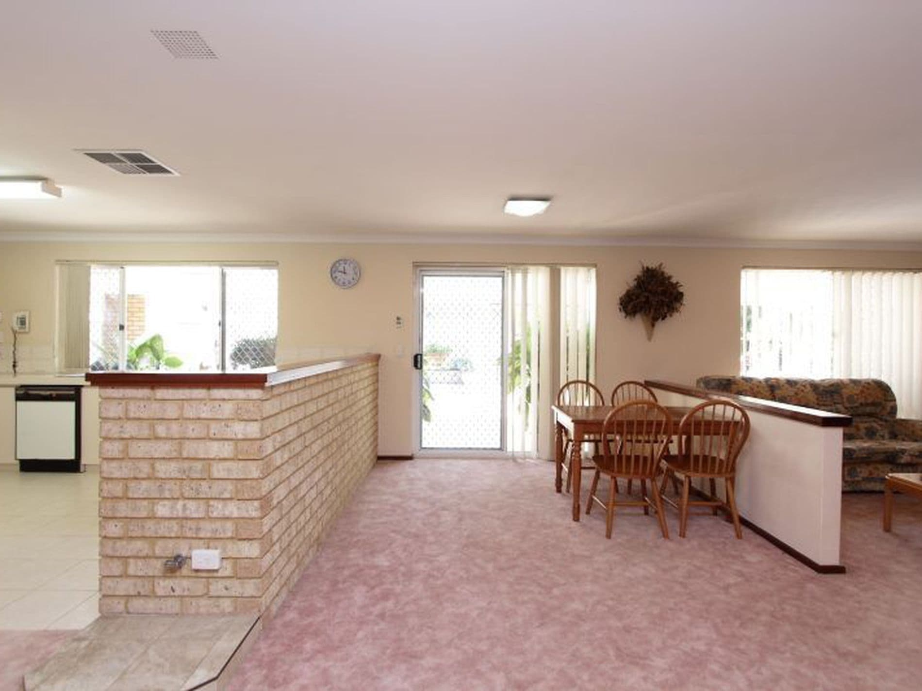 2 Klein Court, Winthrop, WA, 6150, Winthrop - Thumbnail 8