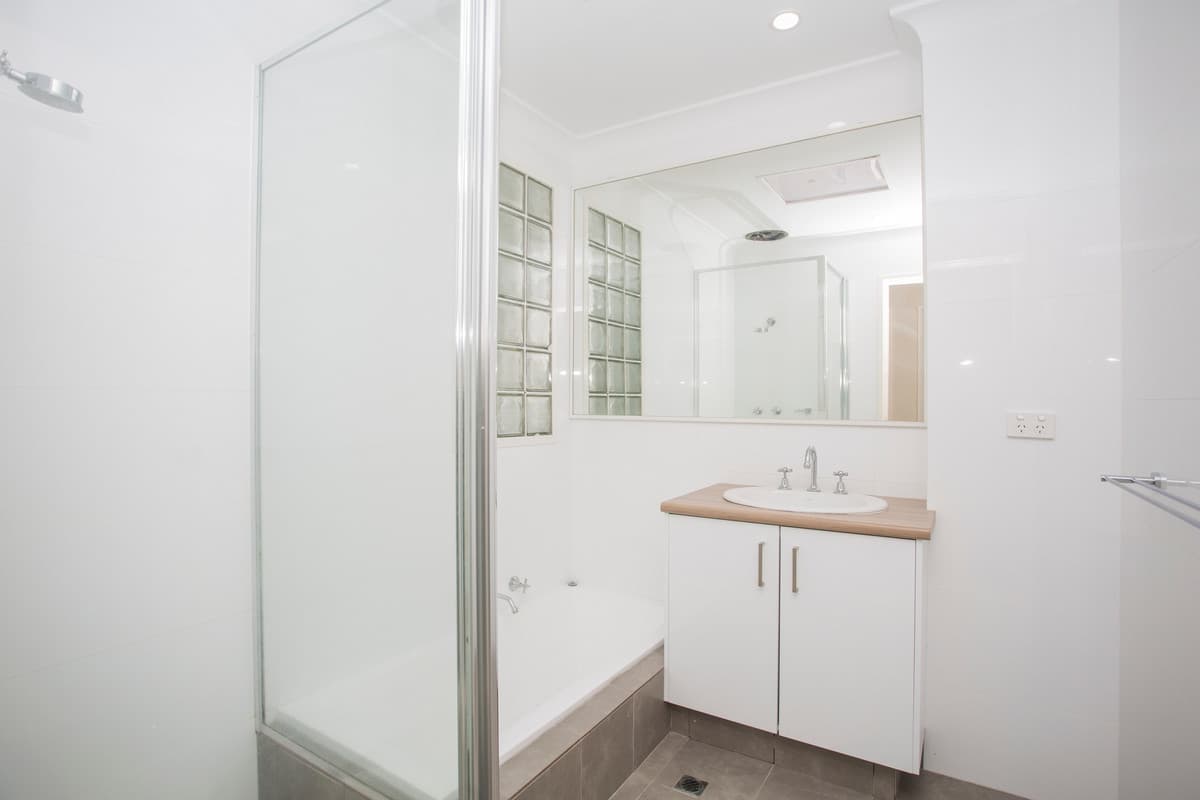 12 Connell Way, Girrawheen, WA, Girrawheen - Thumbnail 3