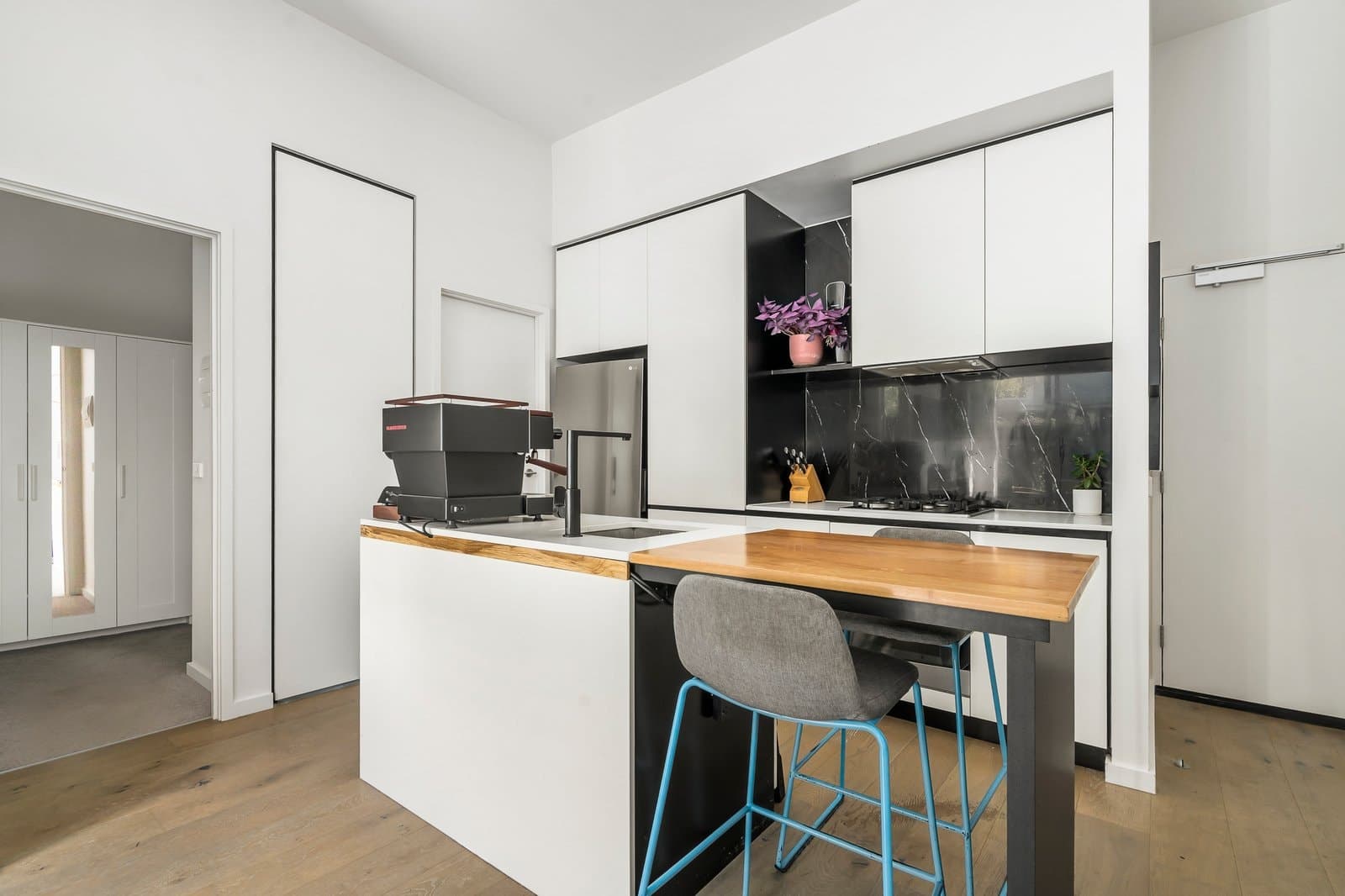 10/205 Burnley Street, Richmond - Thumbnail 2