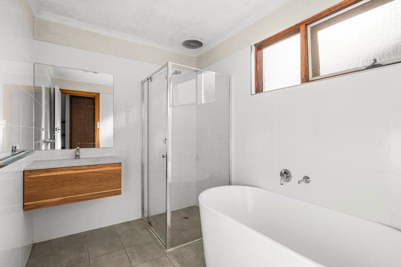 6 Monterey Court, Happy Valley - Thumbnail 8