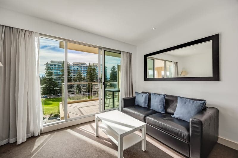 427/16 Holdfast Promenade, Glenelg - Thumbnail 2