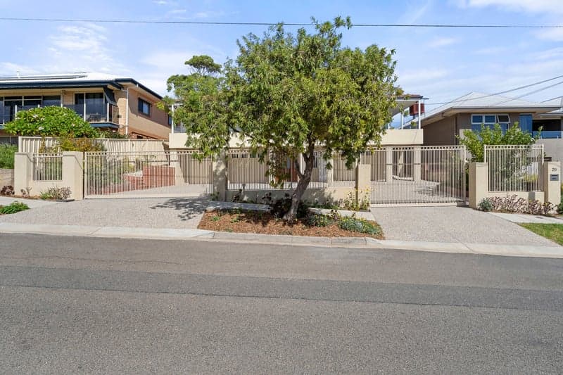 29 Thomas Street, Seacliff Park - Thumbnail 2