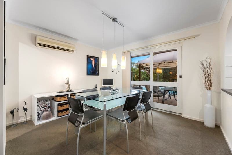 17 Floriston Way, Salisbury Park - Thumbnail 5