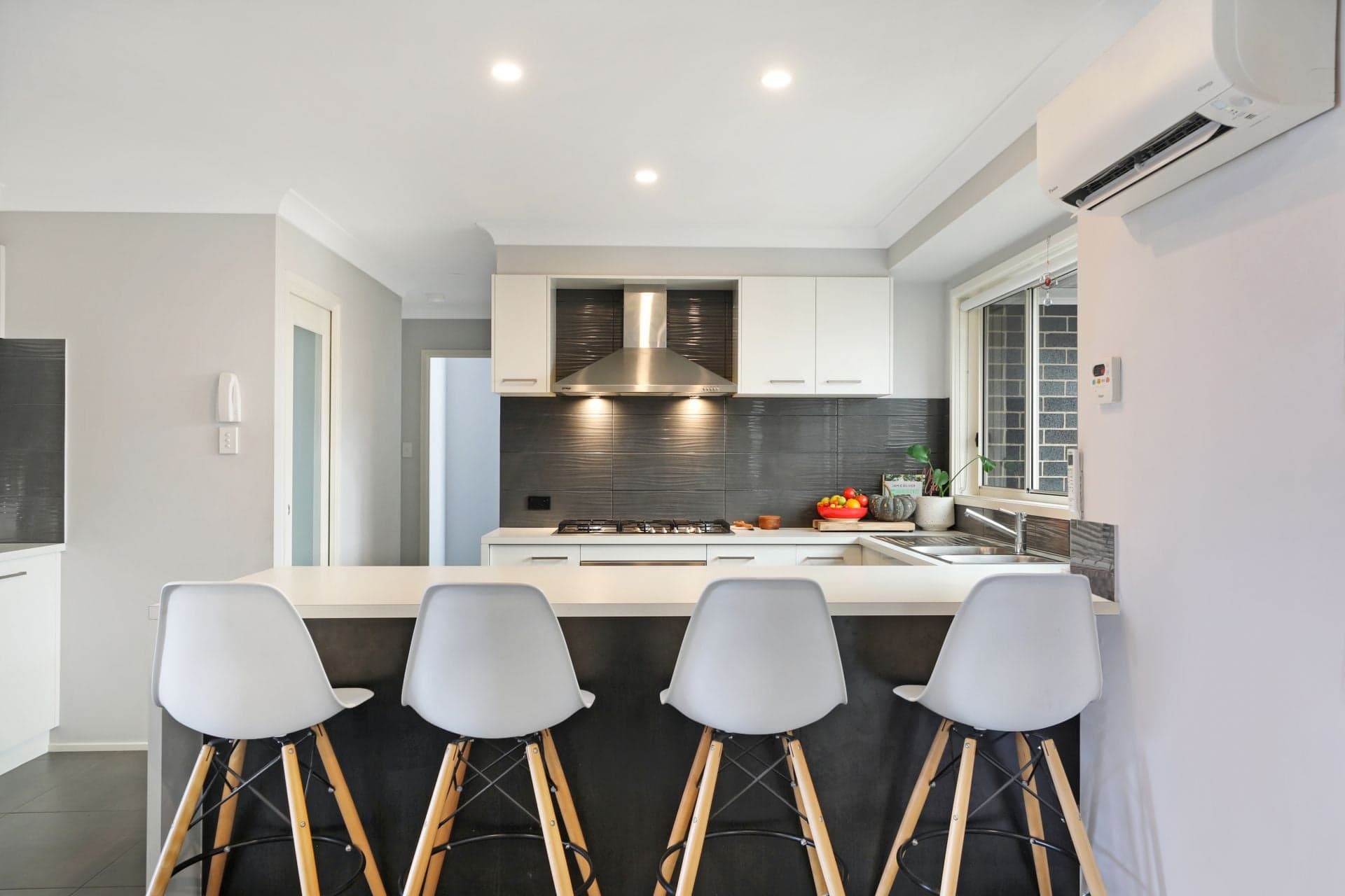 1 Garran Avenue, Renwick, Renwick - Thumbnail 3