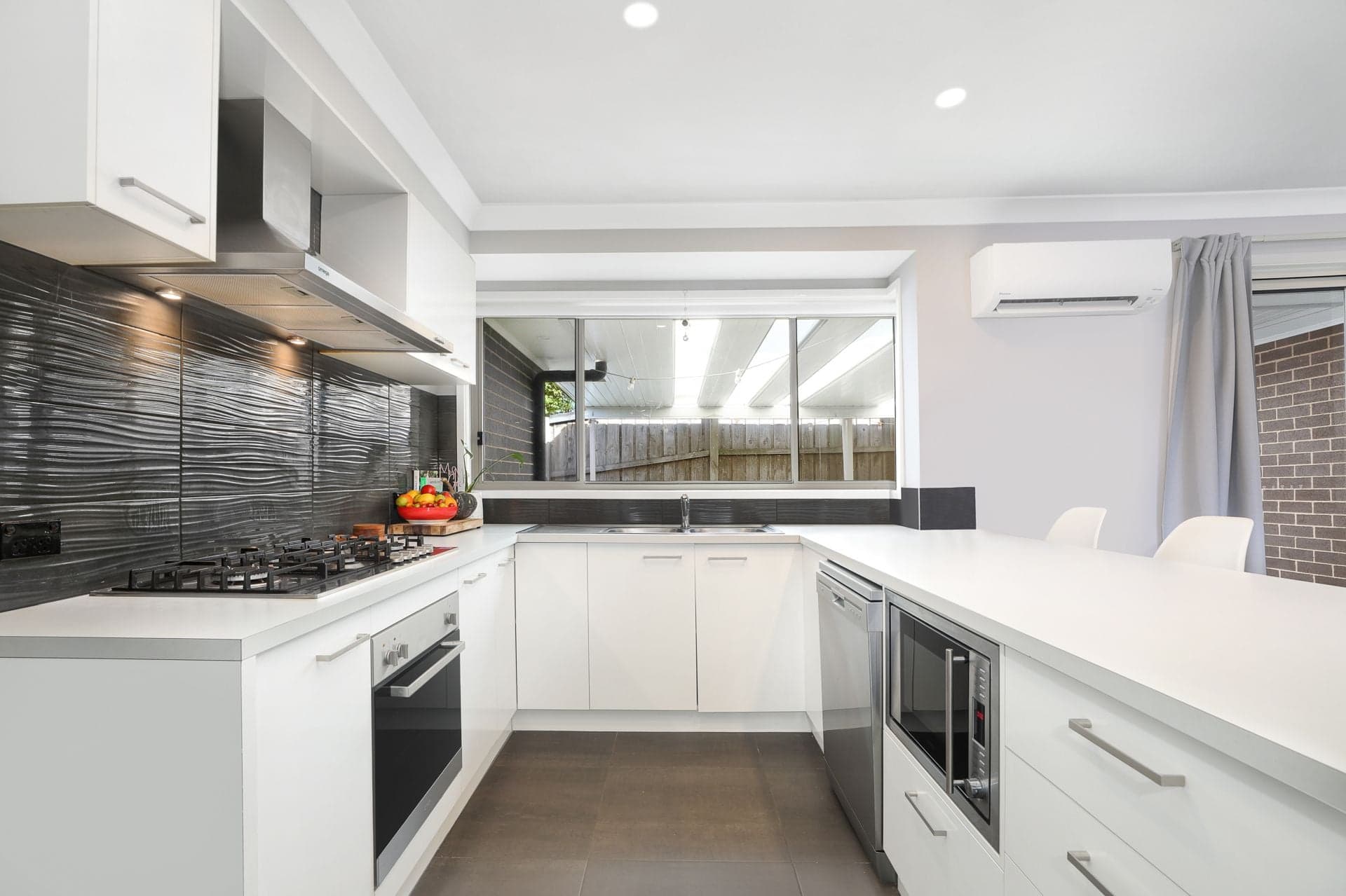 1 Garran Avenue, Renwick, Renwick - Thumbnail 4