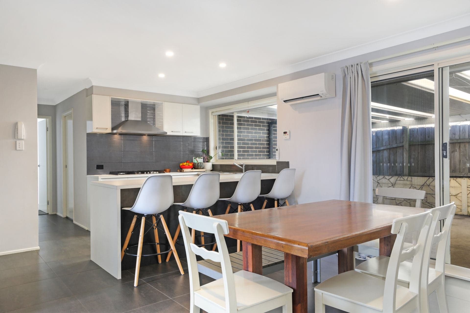 1 Garran Avenue, Renwick, Renwick - Thumbnail 5