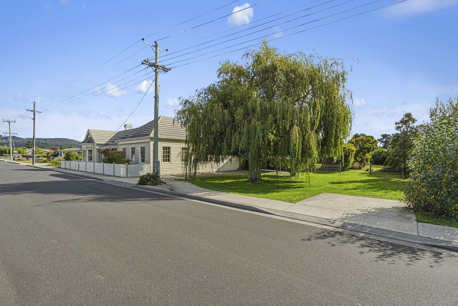 114 Beach Road, Margate, Margate - Image 1