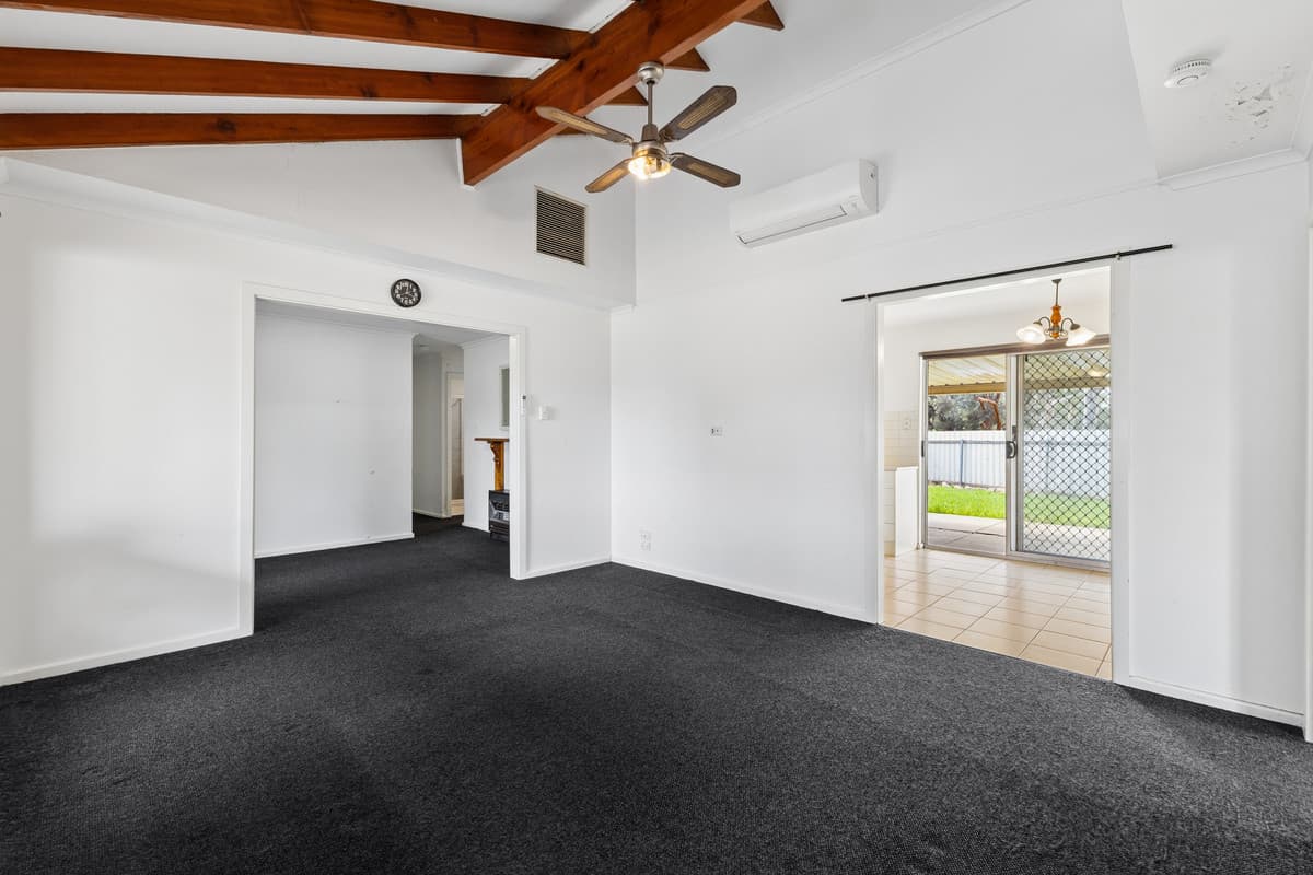 14 Harwood Place, Andrews Farm SA 5114, Andrews Farm - Thumbnail 2