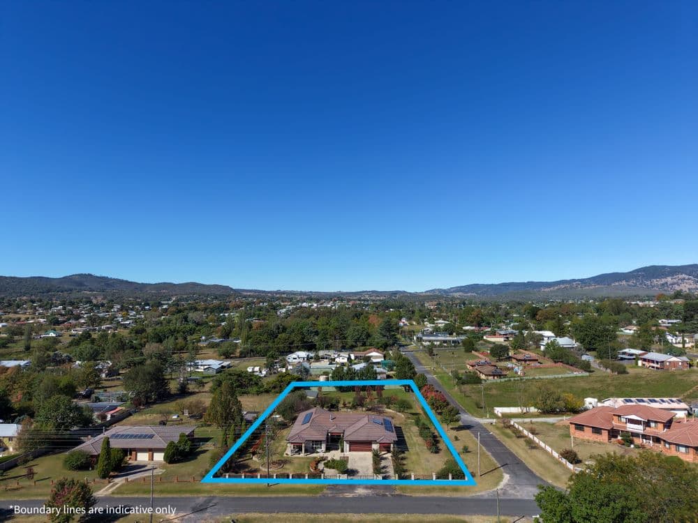 123 Drummond Street, TENTERFIELD, NSW 2372, Tenterfield - Thumbnail 2