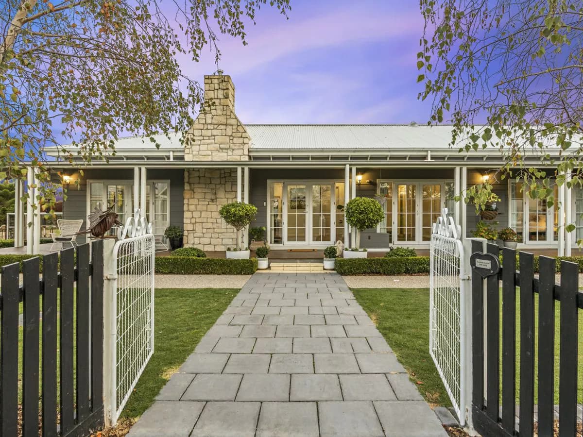 1024 Horseshoe Bend Road, TORQUAY, Torquay - Image 1