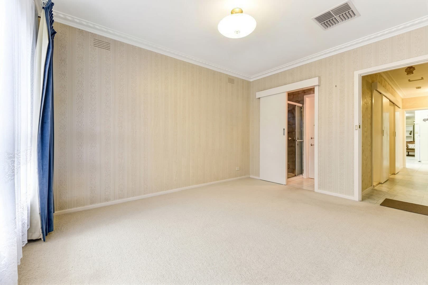 26 Sandra Court, Knoxfield, VIC 3180, Knoxfield - Thumbnail 5