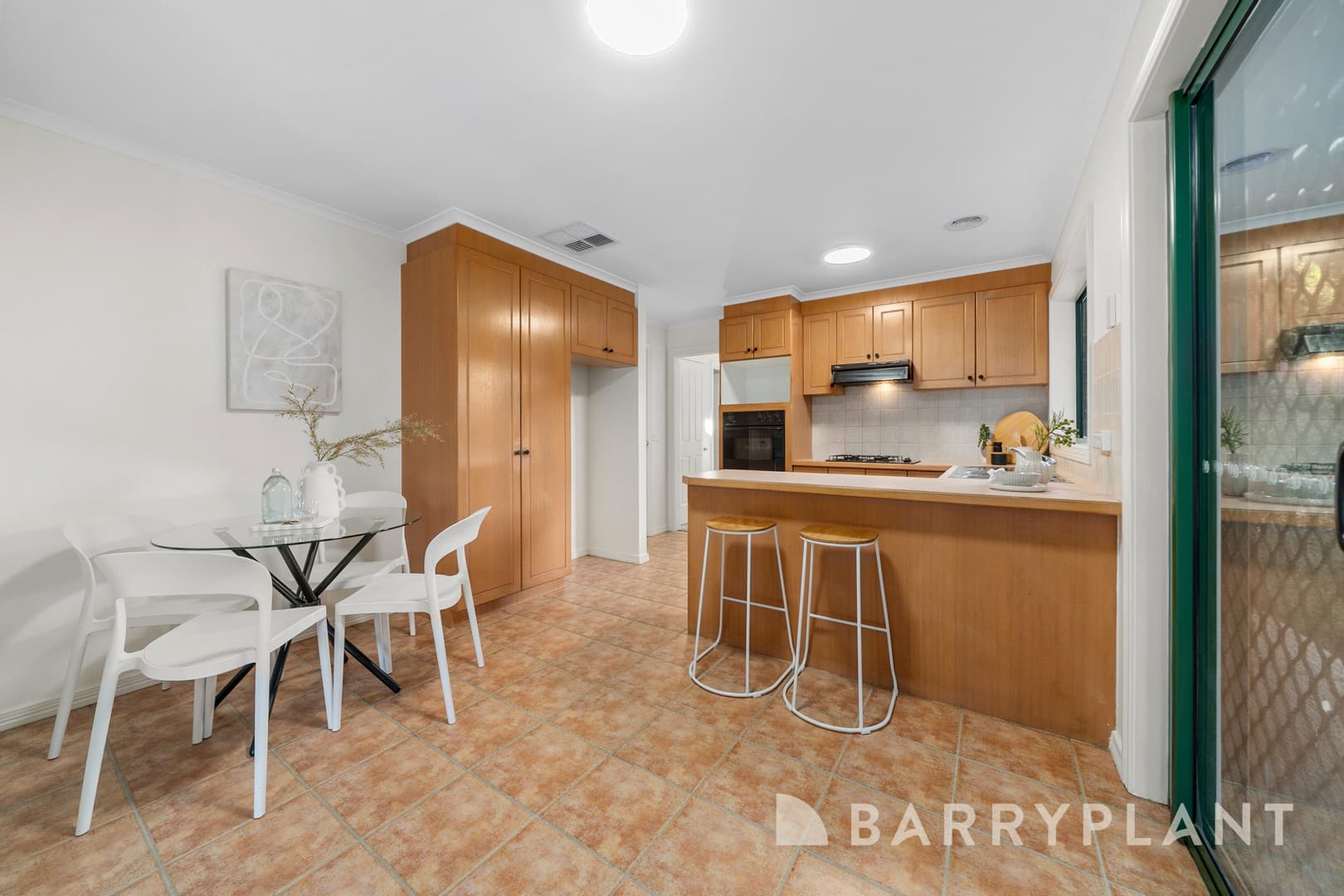 272 Greenwood Drive, Watsonia, VIC 3087, Watsonia - Thumbnail 4