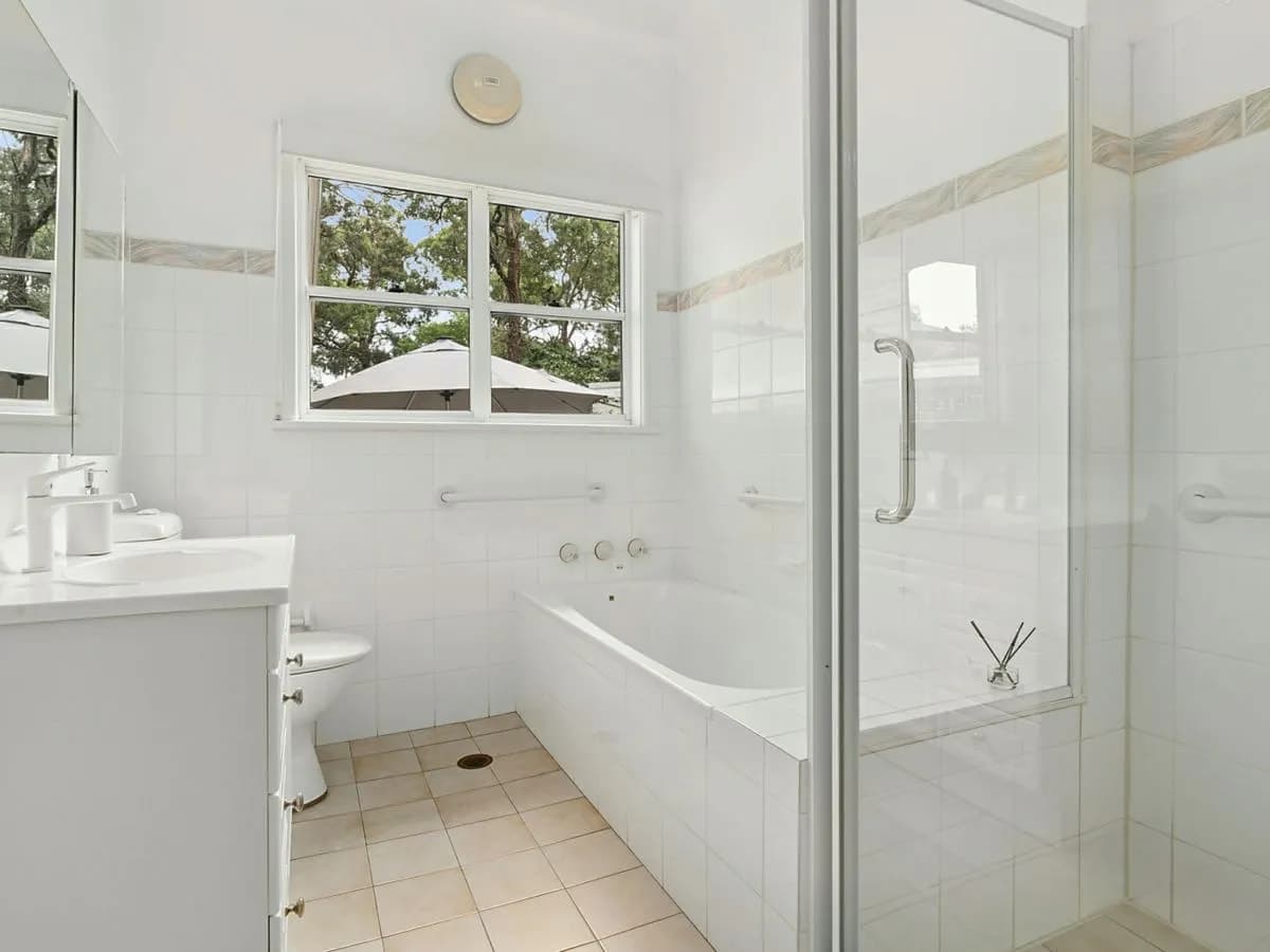 96 Ramsay Road, PICNIC POINT, Picnic Point - Thumbnail 8