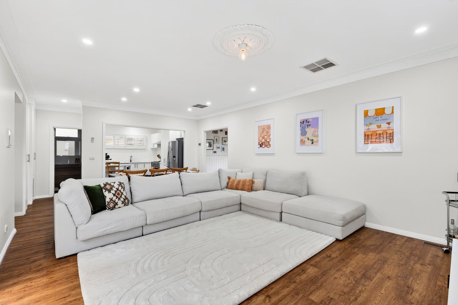 27 Dudley Street, Belmont, Belmont - Thumbnail 2