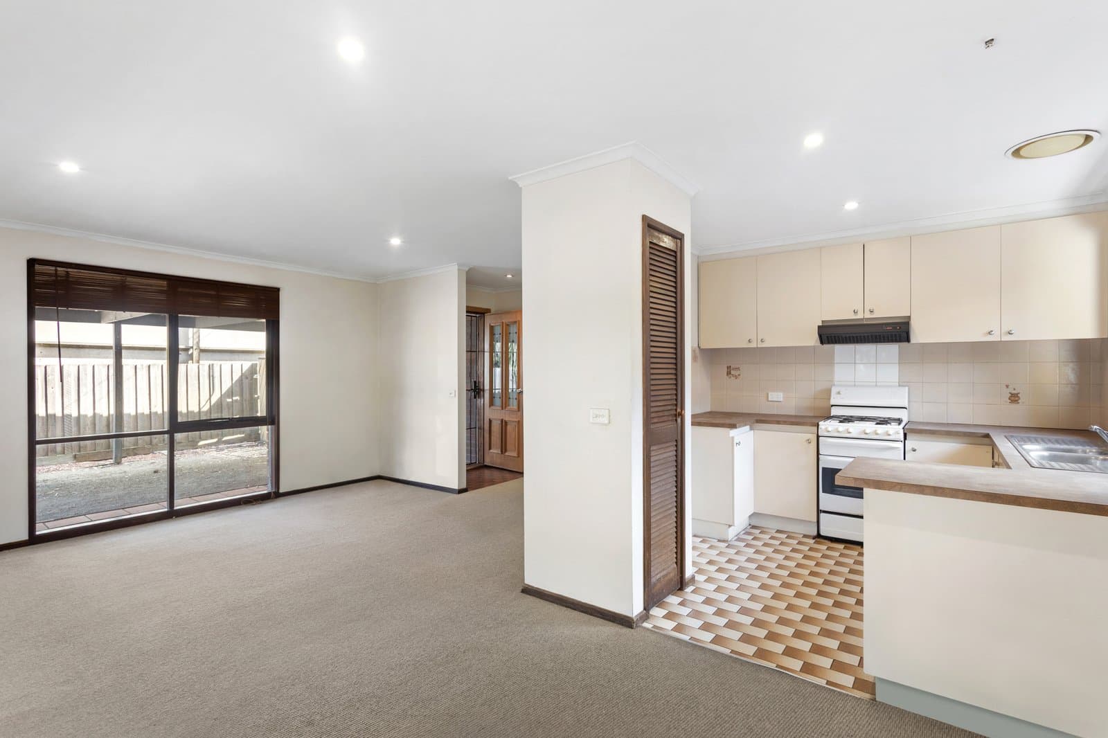 68 Reid Parade, Hastings, Hastings - Thumbnail 2