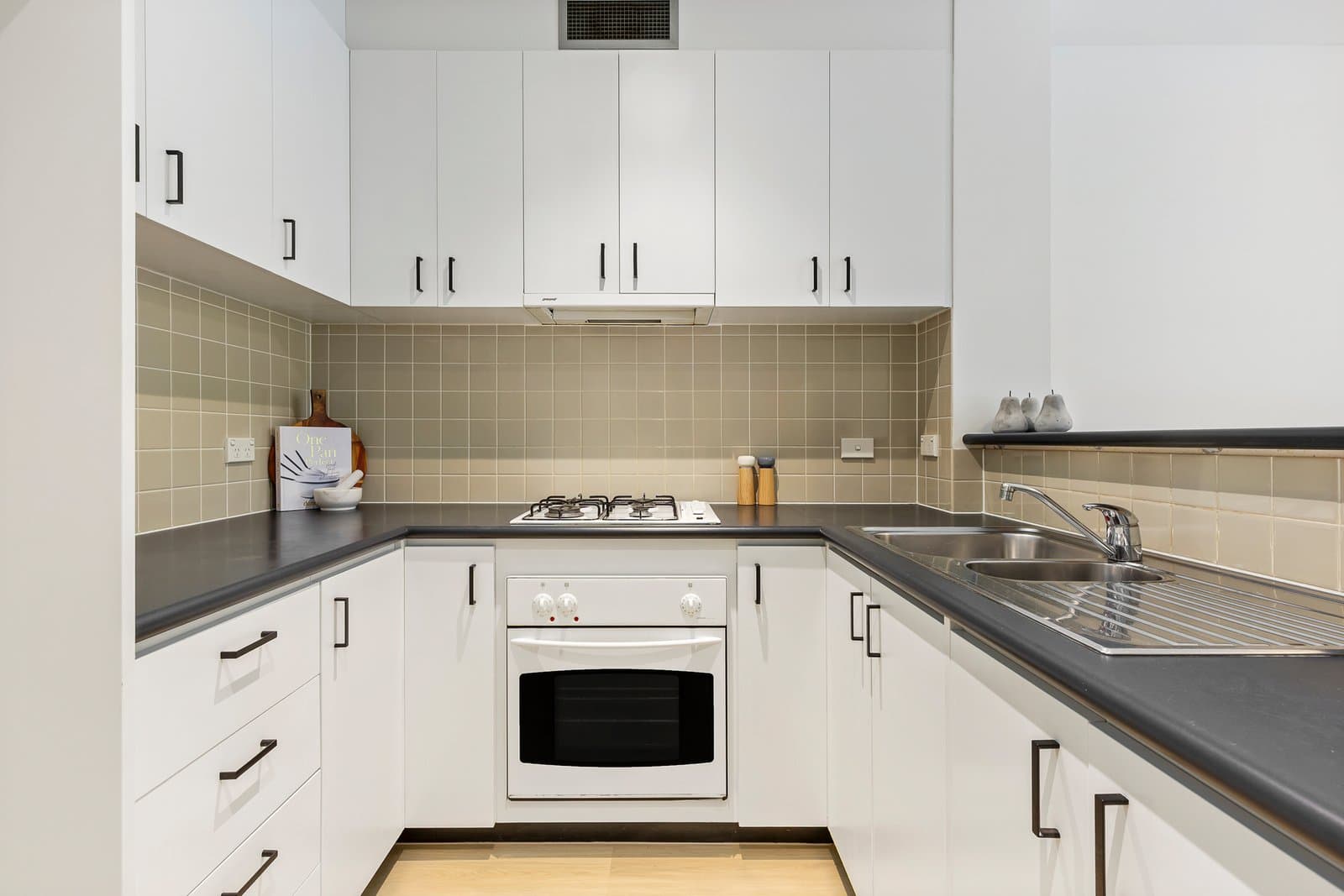 29/352 Canterbury Road, St Kilda, St Kilda - Thumbnail 4