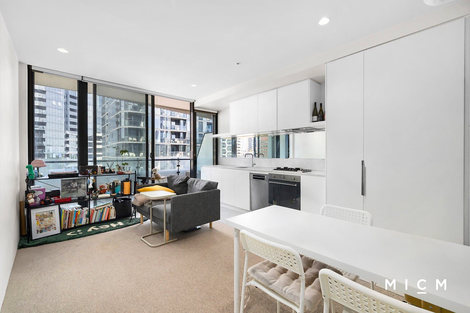 914/52 Park Street, South Melbourne - Image 1