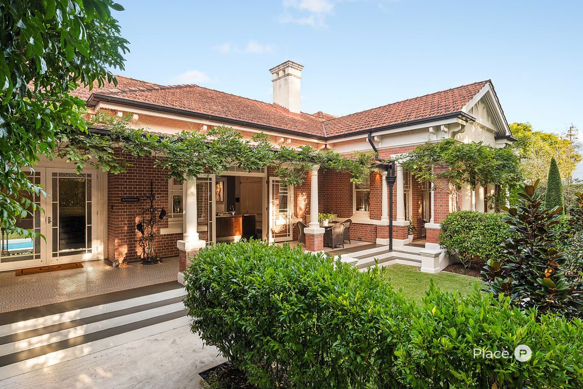 1 Sutherland Avenue, Ascot - Thumbnail 2